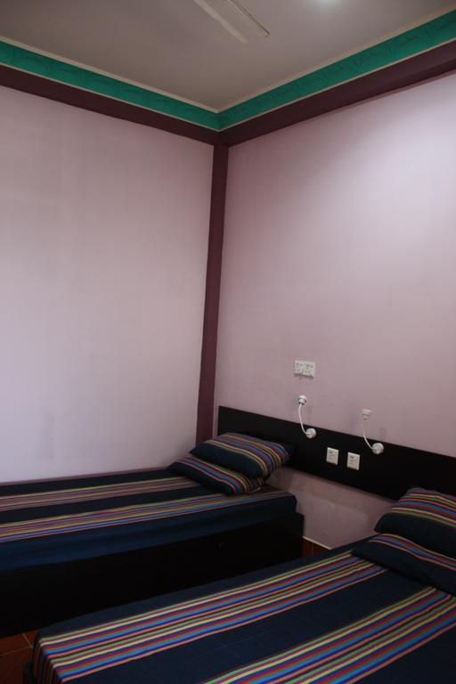 Aqua Inn Naifaru Exterior photo